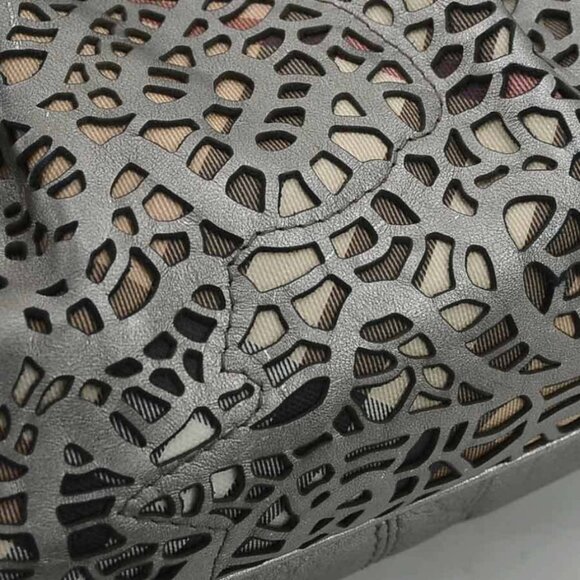 Auth BURBERRY Shoulder Bag Metallic Gray/Beige Leather/Canvas - e59932a - Picture 13 of 16